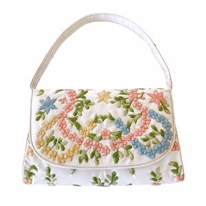 🌹SOLD🌹 Vintage Embroidered Handbag